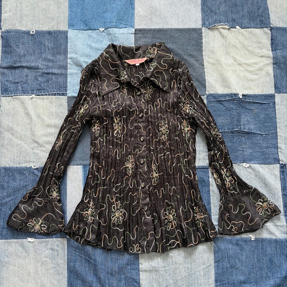 vtg y2k pretty angel button up blouse chain stitch embroidered floral silk blend